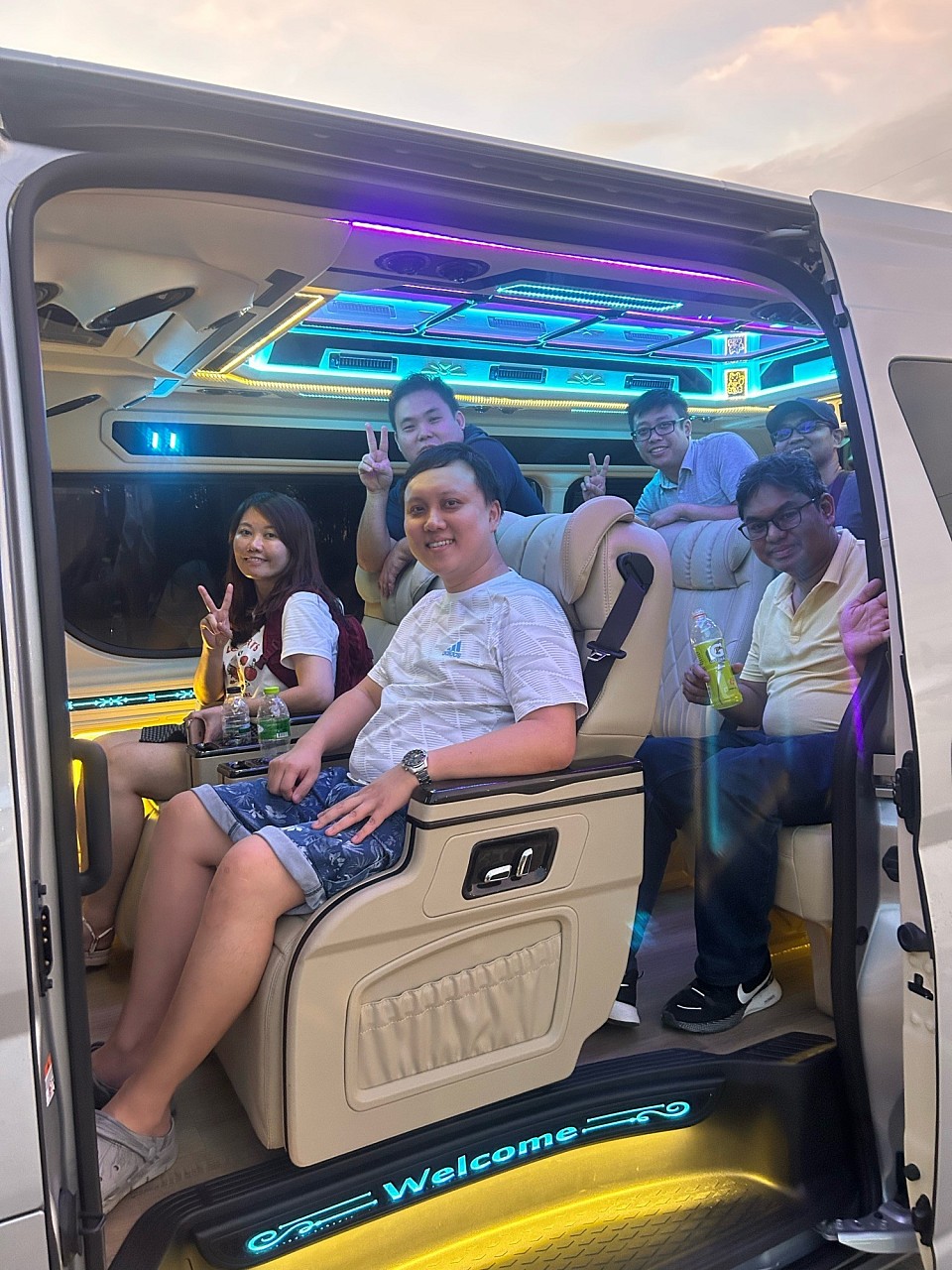 Bangkok van rental with driver