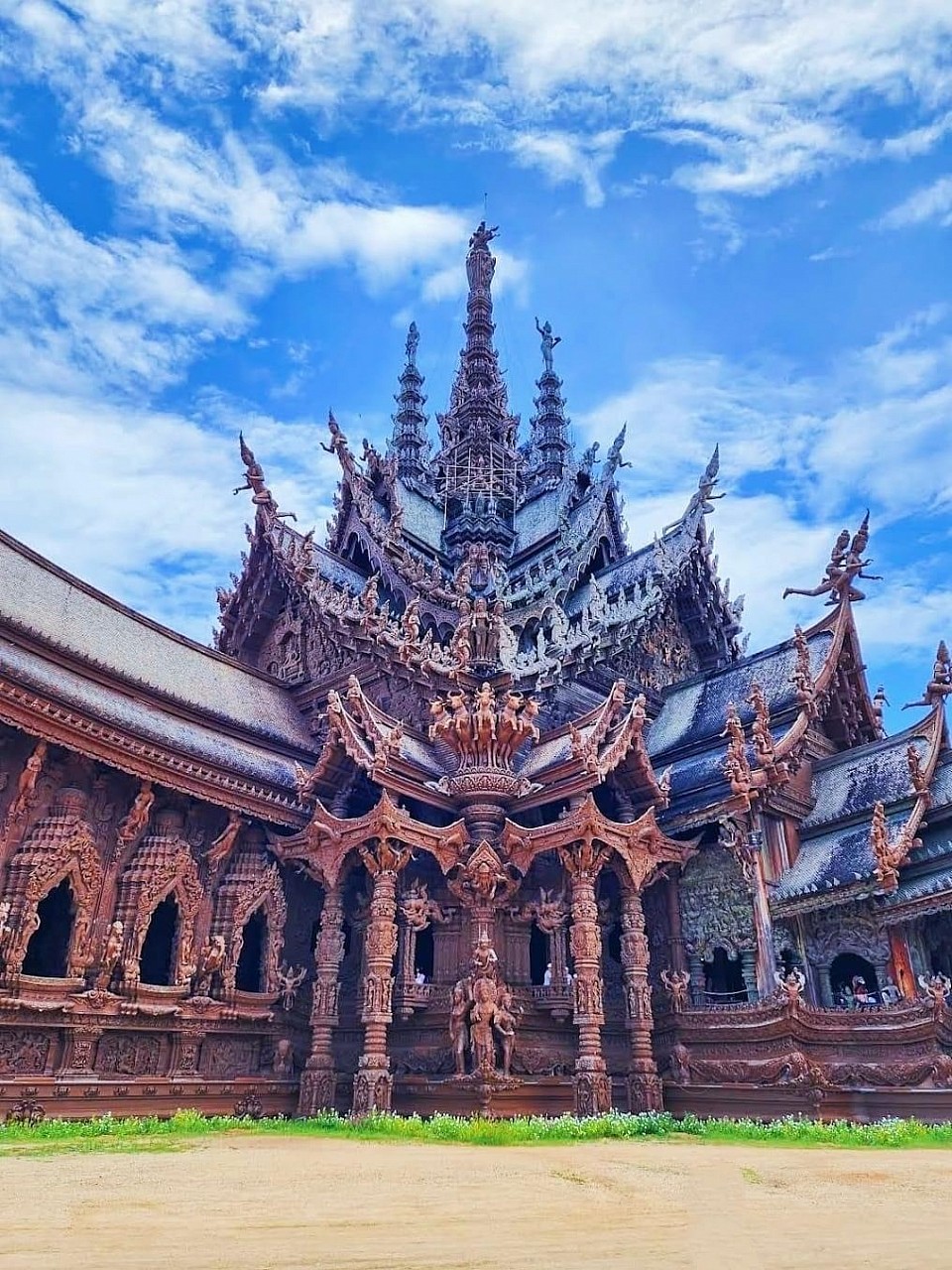 Van service around Thailand