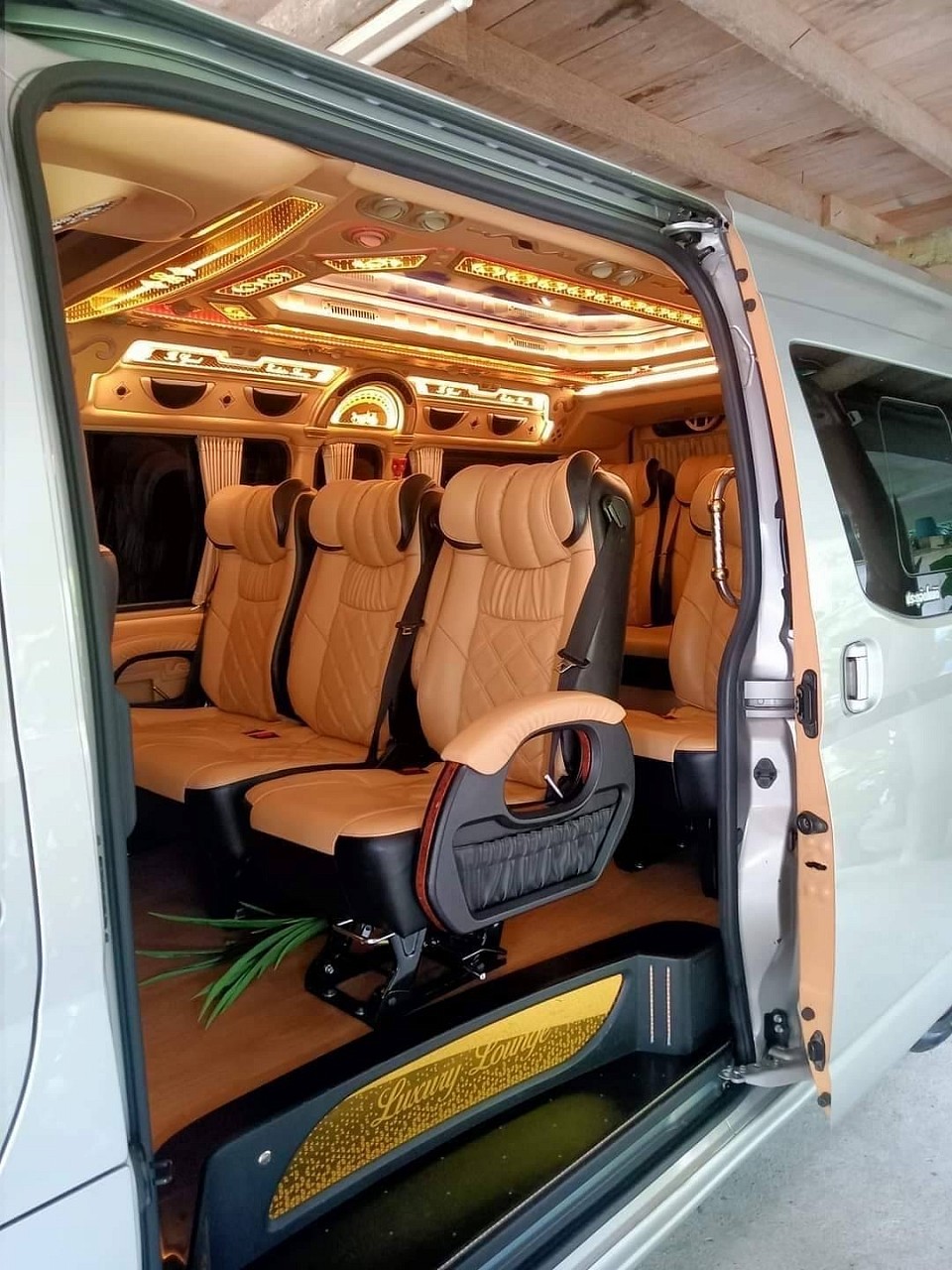 Van service Thailand