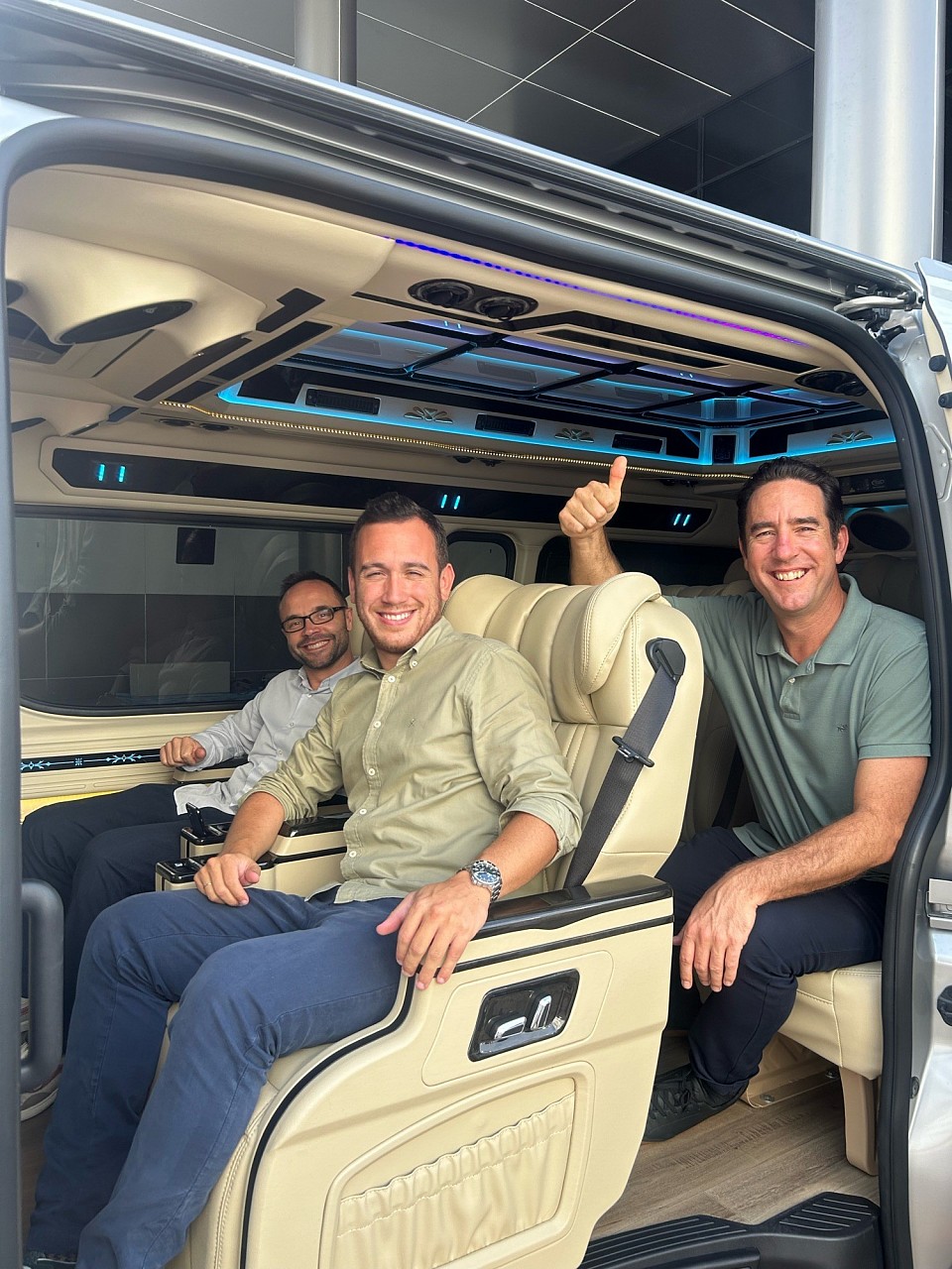 Van service Thailand